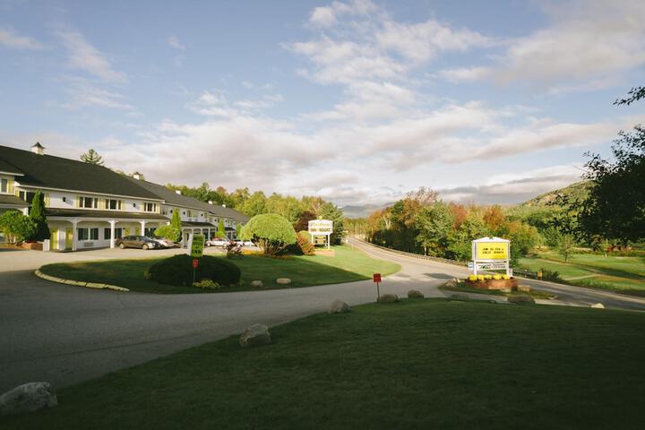 Town and Country Inn & Resort