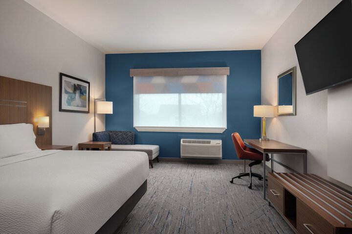 Holiday Inn Express & Suites-Dripping Springs - Austin Area by IHG