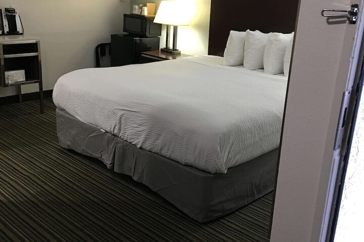 Room 14 of 29