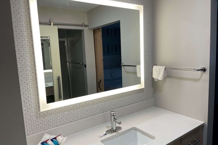 Room 35 of 39