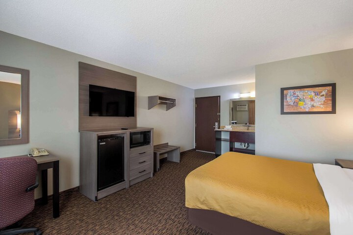 Room 43 of 48