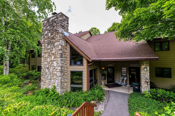 The Inn at Little Sister Hill