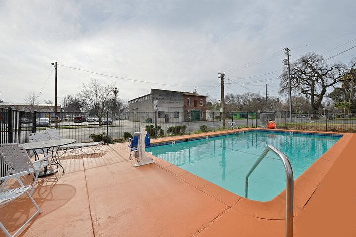 Pool 3 of 22