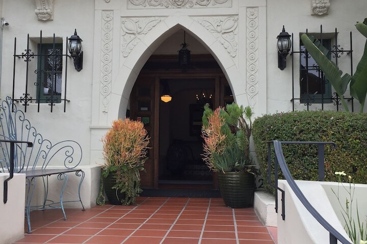 Hotel 13 of 221
