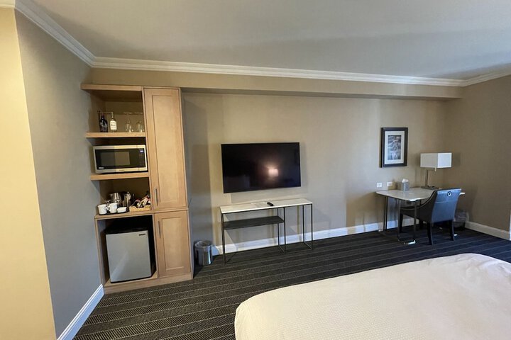 Majestic Inn & Spa