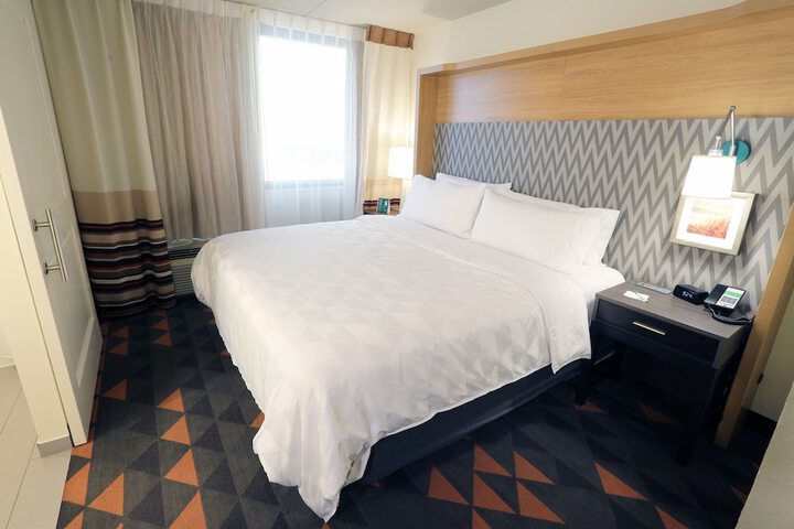 Room 15 of 50