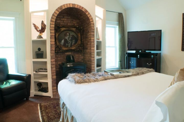 The Victoria B & B