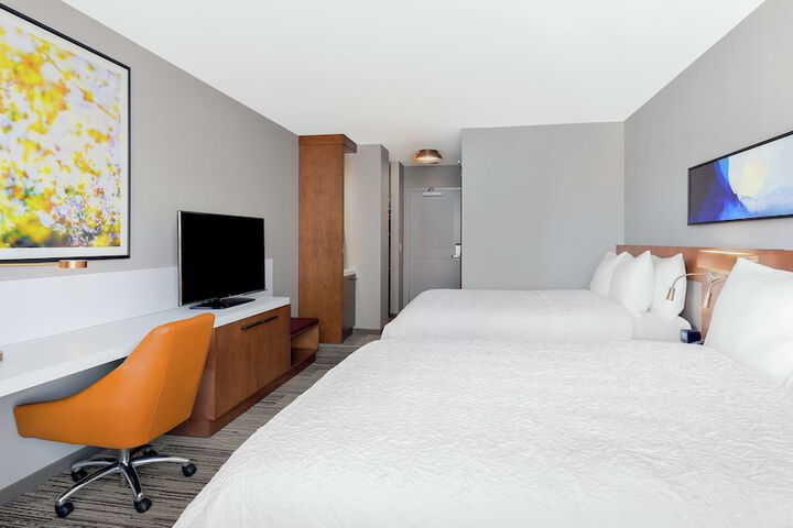 Room 14 of 48