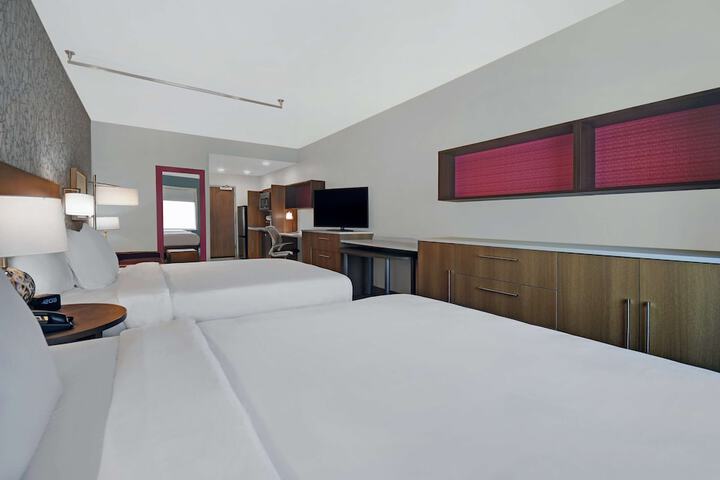 Room 40 of 53