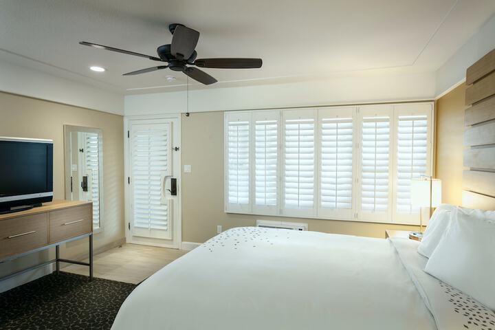Room 14 of 24