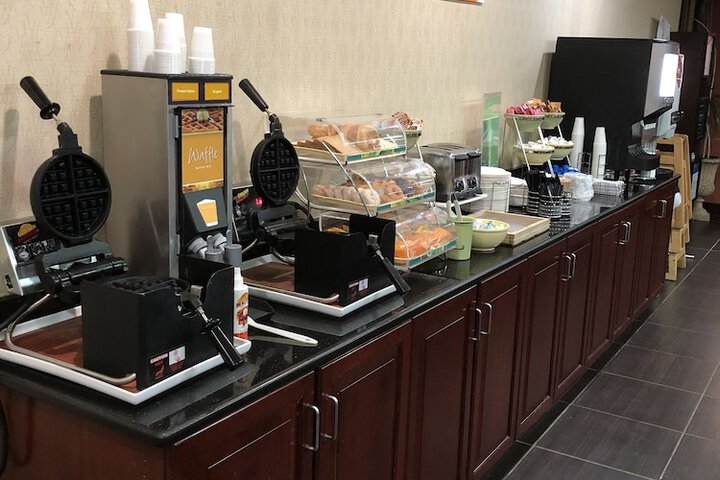 Quality Inn Mill Hall - Lamar