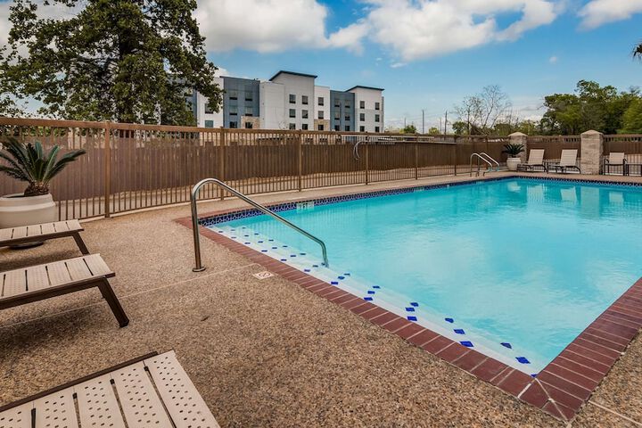 Pool 3 of 29
