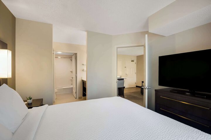 Room 35 of 44