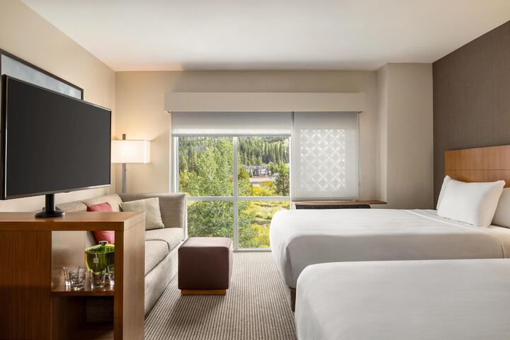 Hyatt Place Keystone / Dillon