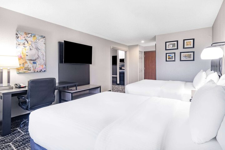 Room 20 of 27