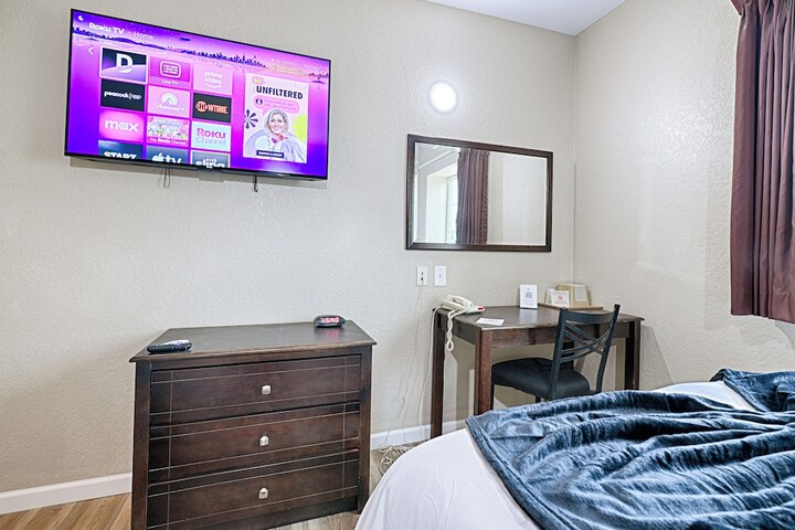 Hotel Dilley Grand