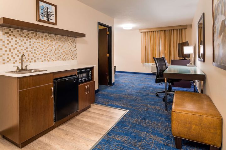 Room 37 of 51