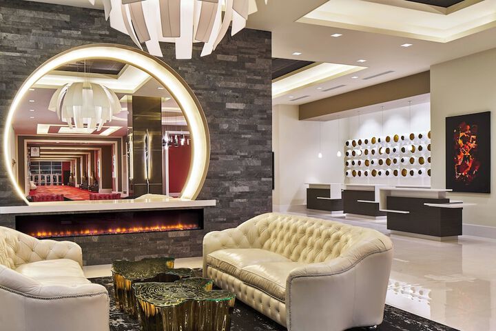 The Davenport Grand Autograph Collection