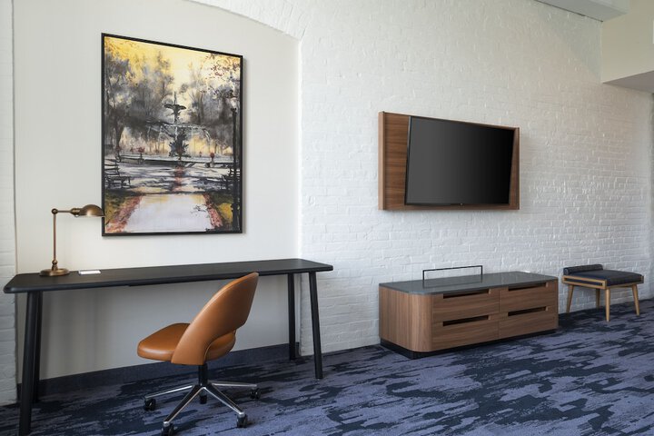Room 42 of 82