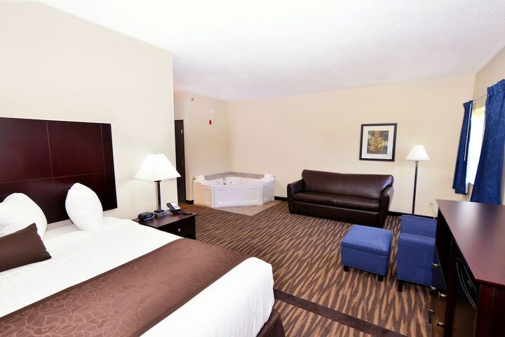 Room 38 of 105