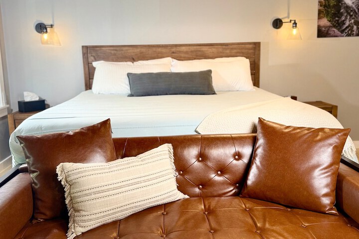 The Benjamin Hotel