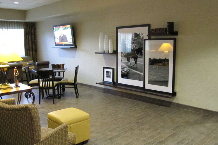 Hotel Interior 9 of 37