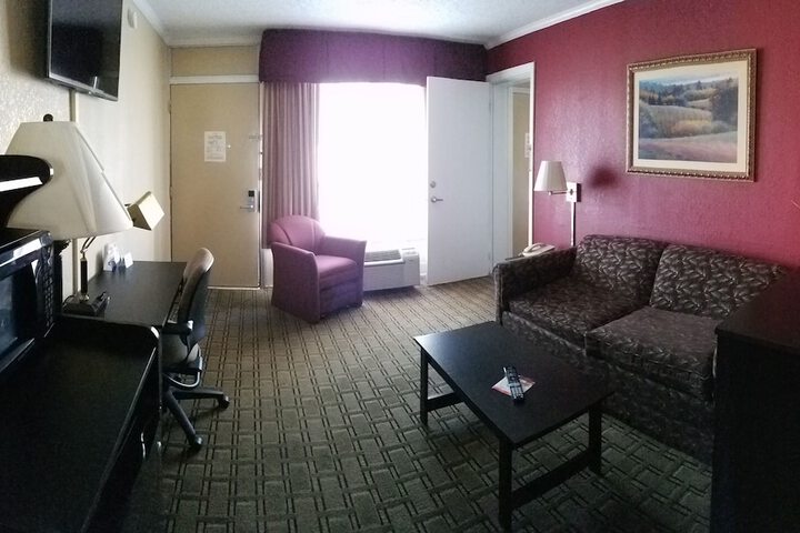 Room 15 of 36
