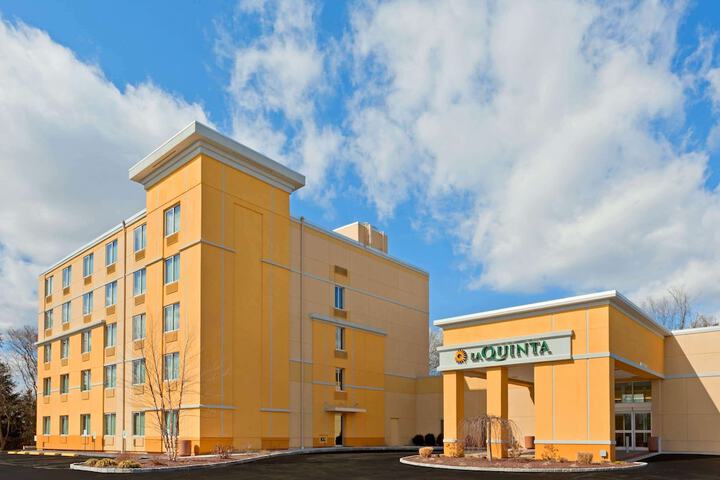 Hotel 6 of 69