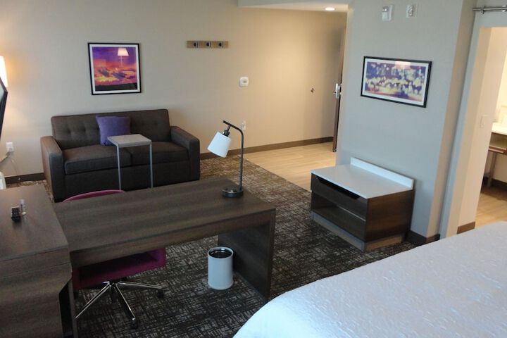 Room 45 of 62