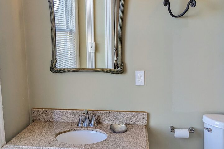Room 41 of 119