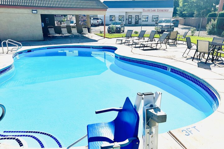 Pool 3 of 12