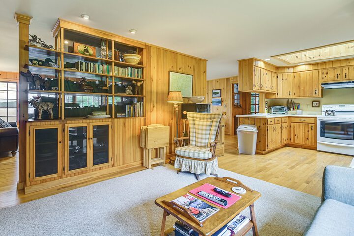 Lakefront Escape w / Deck & Kayaks in Lovell!
