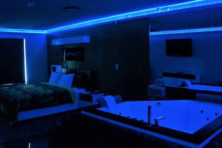 Room 42 of 71