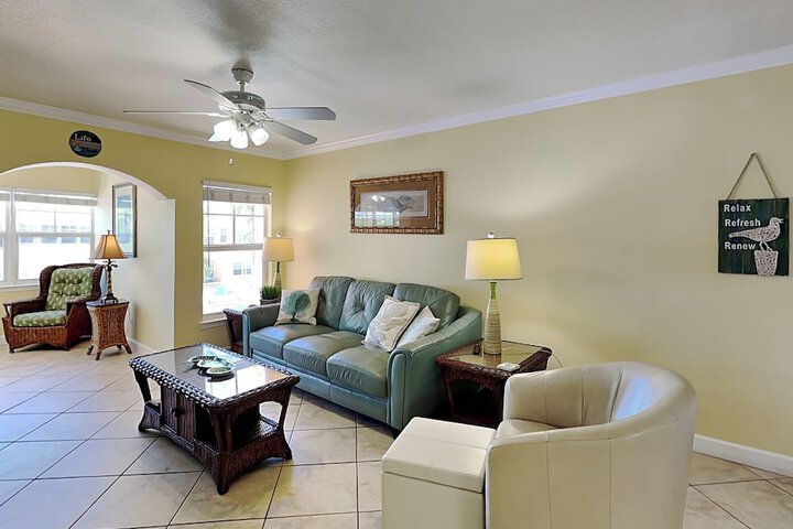 Barefoot Beach Resort B-201 by Distinctive Beach Rentals