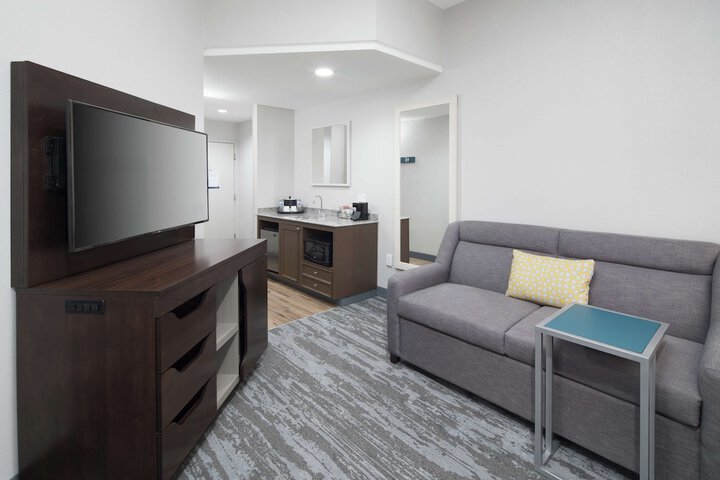 Room 32 of 56