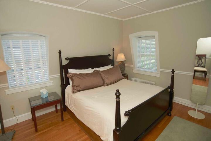 Room 28 of 51