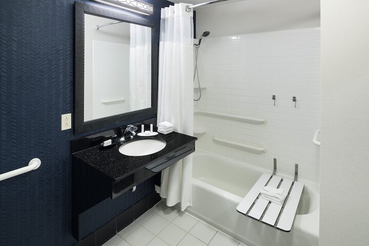 Fairfield Inn & Suites by Marriott Orlando at SeaWorld