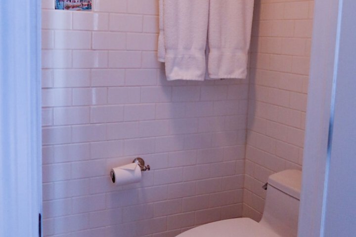 Room 27 of 57