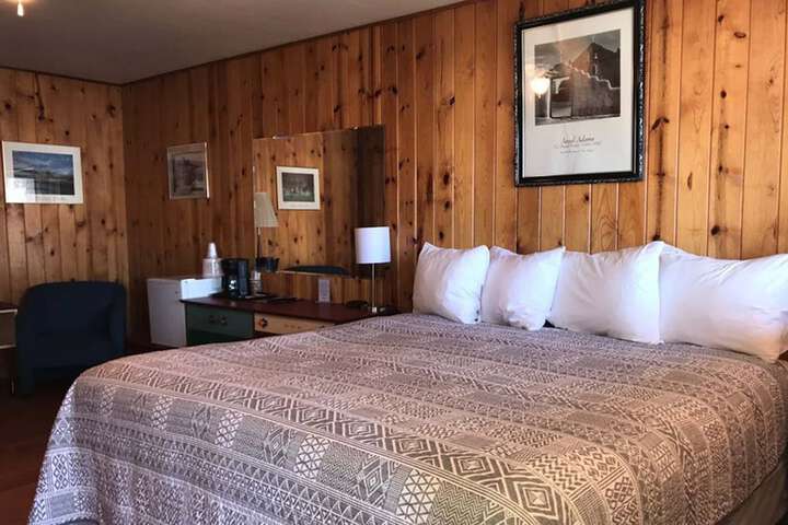 Room 25 of 79
