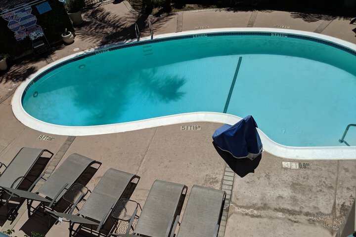 Pool 3 of 18