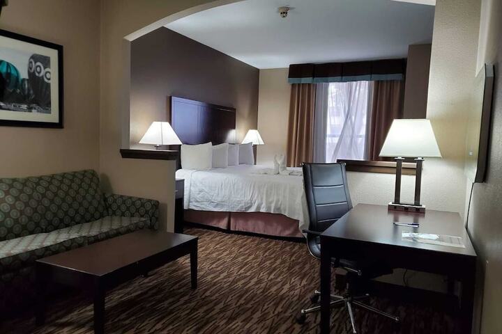 Room 43 of 73