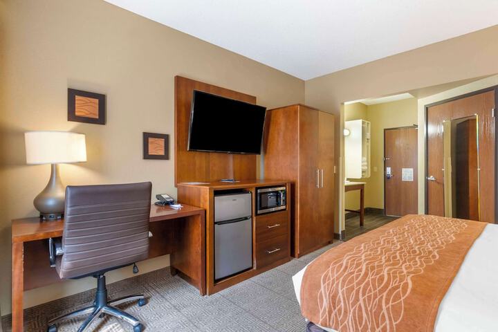 Room 35 of 46