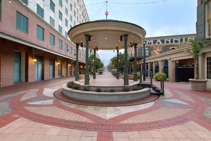Harrahs New Orleans Hotel & Casino - a Caesars Rewards Destination