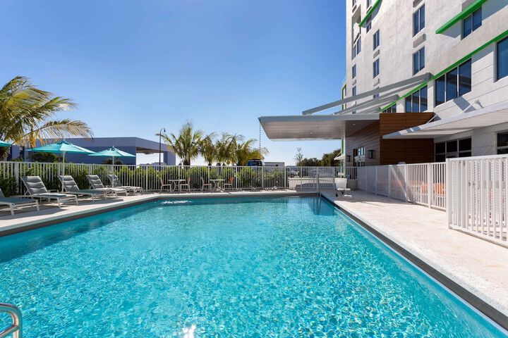 Pool 4 of 63