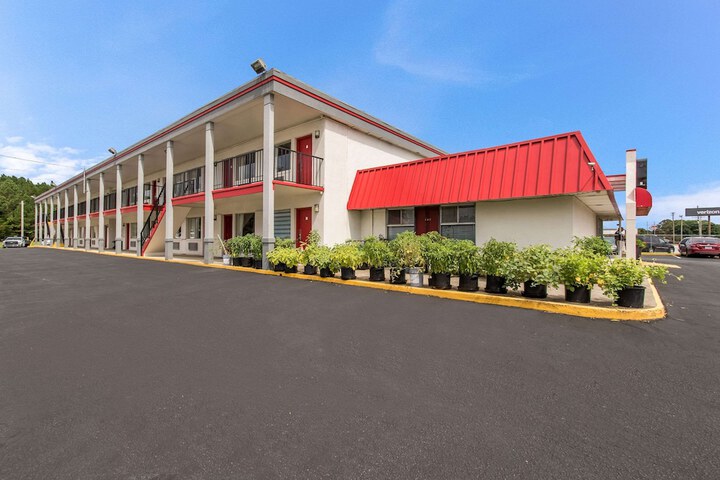 Hotel 3 of 27