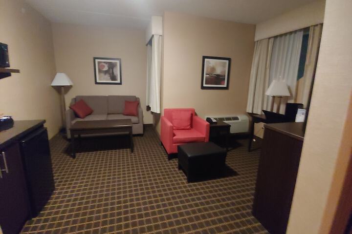 Room 21 of 64