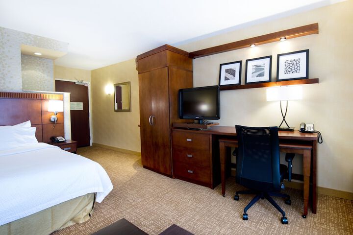 Room 21 of 40