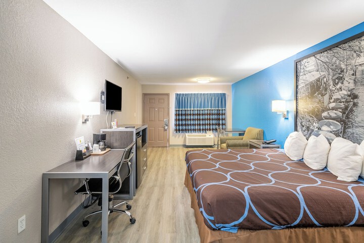 Room 105 of 132