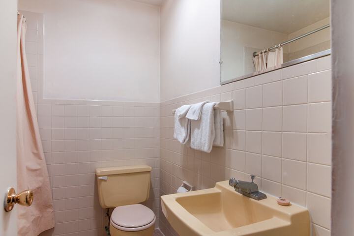 Room 12 of 29