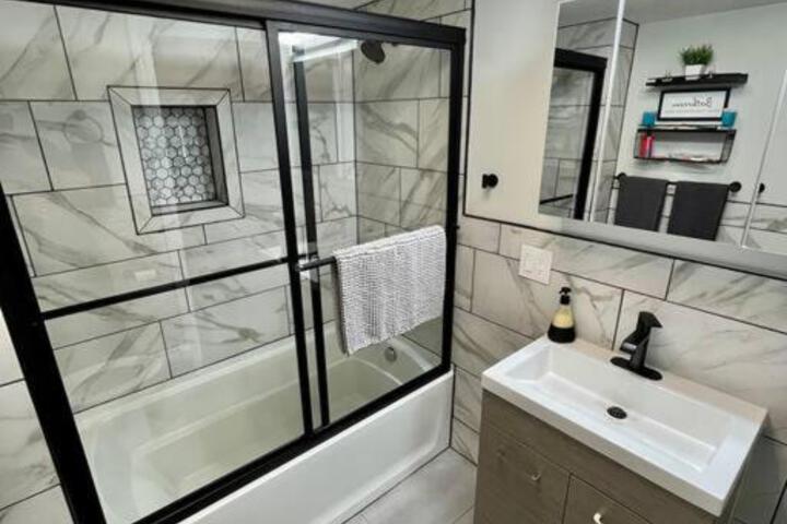 2 Bed Berkshire Getaway at Stephentown Hotel